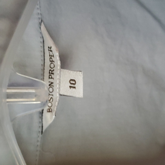 Boston Proper sz 10 100% cotton gray button down with stretch side panels - Picture 8 of 13